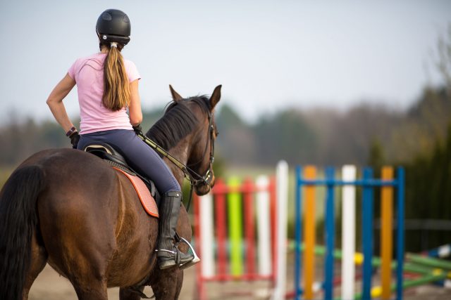Équitation et physiothérapie: avantages et risques de blessures