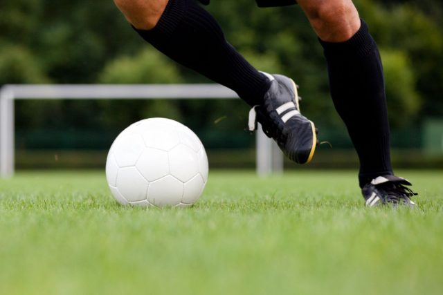 Soccer: un échauffement efficace peut diminuer les risques de blessure de 50 %!